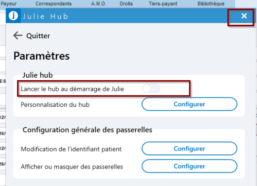 Fenêtre Julie Hub – Paramètres : option « Lancer le hub au démarrage de Julie » désactivée et croix de fermeture.